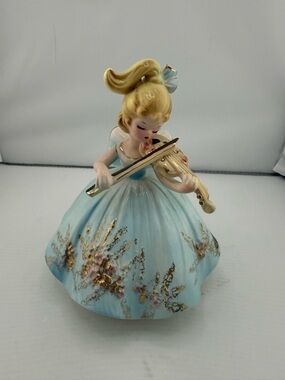 Vintage Josef Originals music box titled "Bess" from the Musical Series.